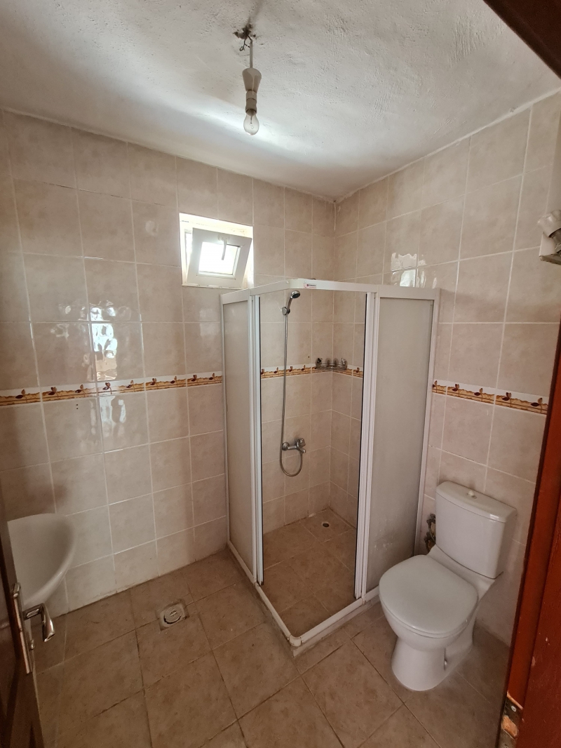 SIRRI KARDE LK RETM OKULU YANI KRALIK DARE  ilan Grseli 11