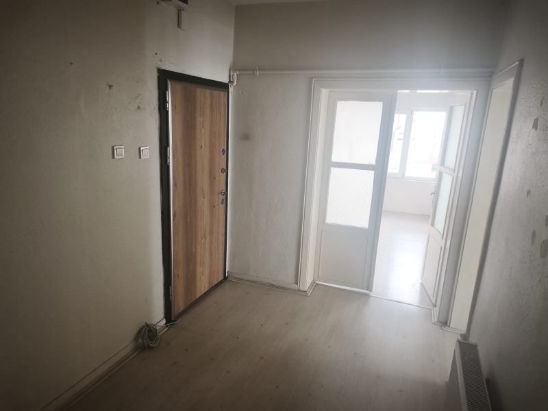 Valilik Arkas� Merkezi Konumda 2+1 Sat�l�k Daire  ilan G�rseli 3