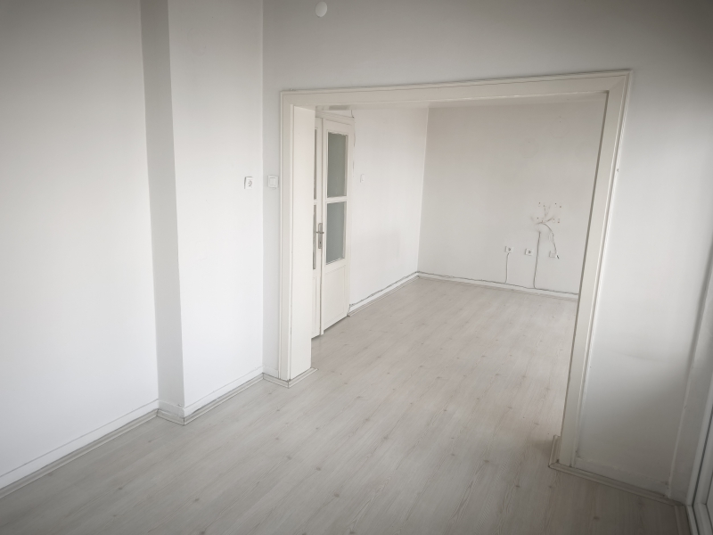 Valilik Arkas� Merkezi Konumda 2+1 Sat�l�k Daire  ilan G�rseli 7