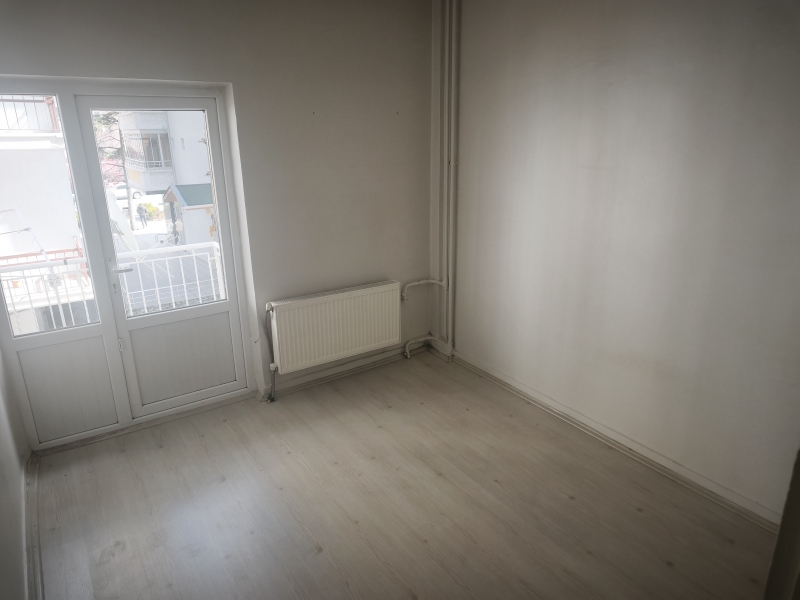 Valilik Arkas� Merkezi Konumda 2+1 Sat�l�k Daire  ilan G�rseli 12