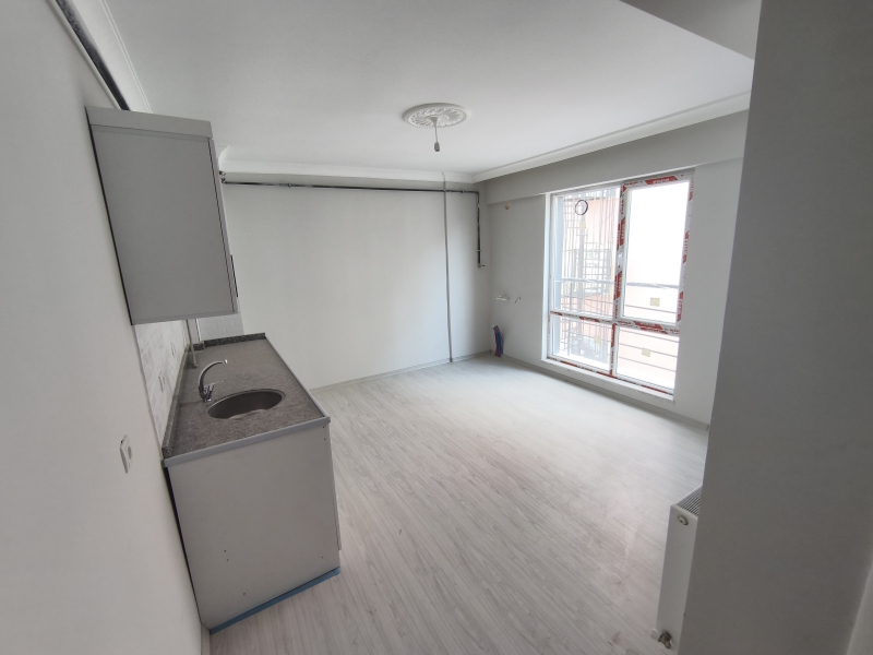 TERME CADDES� ARASI  �N�VERS�TE G�ZERGAHINDA 1+1 SATILIK DA�RE ilan G�rseli 6