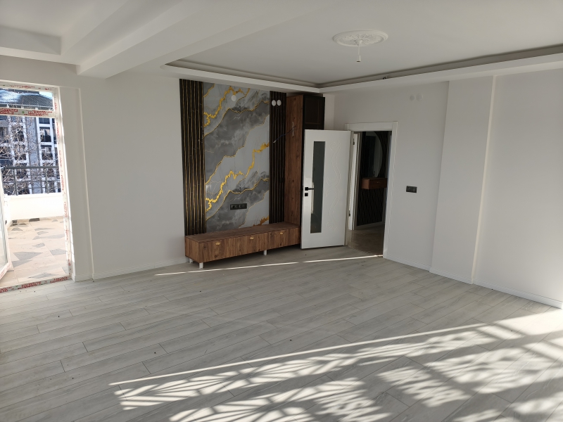 K�r�ehir Kayaba�� Mahallesinde S�f�r 4+1 Geni� Daire ilan G�rseli